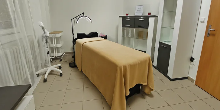 Kosmetické ošetření pleti: základní, pro muže, proti akné ad. i permanentka