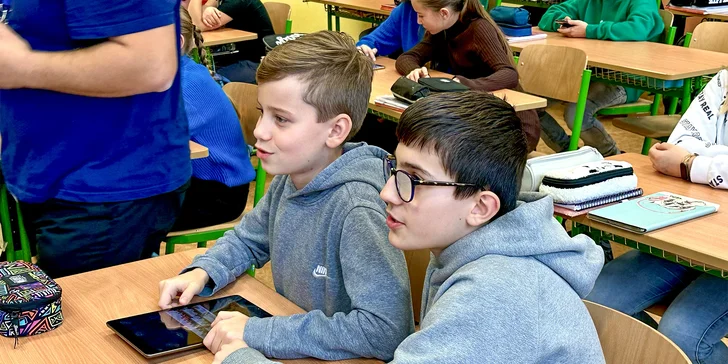 Aplikace Glitr: škola hrou i dobrodružství pro celou rodinu na 3–12 měsíců