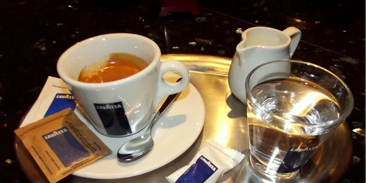 2 koktejly, 2 kávy, 2 nealko nápoje v DaiQuiri café & cocktail bar