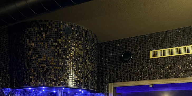 2 hodiny ve wellness se saunovým světem a vířivkou pro 1 nebo 2 osoby
