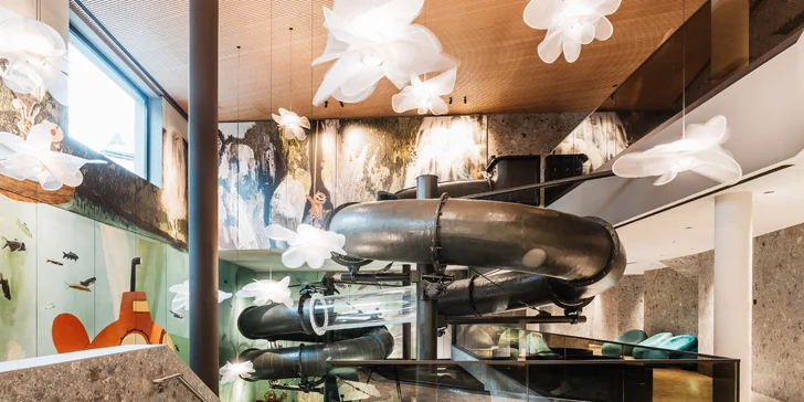 Luxusní horský resort v Tyrolských Alpách s nekonečným wellness, zábavou pro děti a polopenzí +