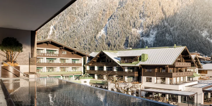 Luxusní horský resort v Tyrolských Alpách s nekonečným wellness, zábavou pro děti a polopenzí +