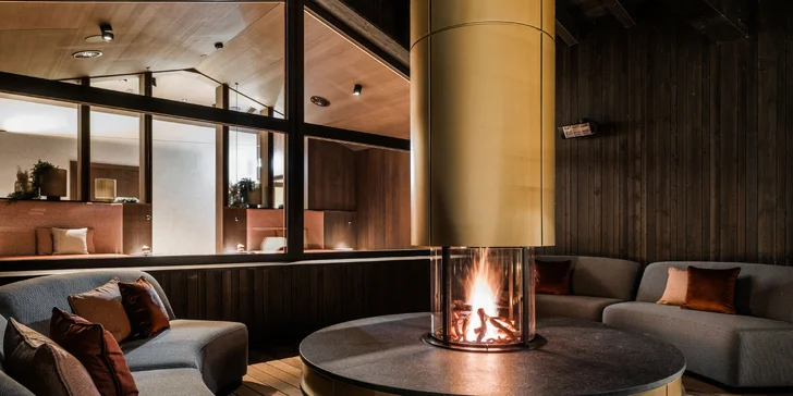 Luxusní horský resort v Tyrolských Alpách s nekonečným wellness, zábavou pro děti a polopenzí +