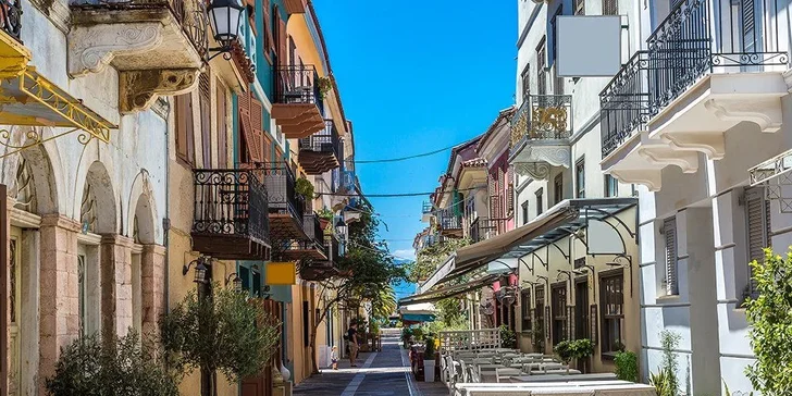 Valentýn v Athénách: hotel se snídaní, letenky, romantická večeře i vstup do Akropole