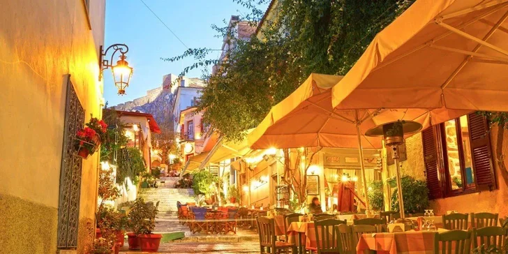 Valentýn v Athénách: hotel se snídaní, letenky, romantická večeře i vstup do Akropole