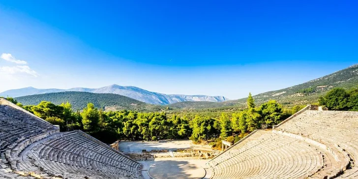 Valentýn v Athénách: hotel se snídaní, letenky, romantická večeře i vstup do Akropole