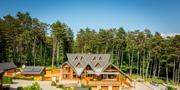 Útulné apartmány u Bojnic: relax na venkově, výhled na hory a čerstvé pečivo k snídani