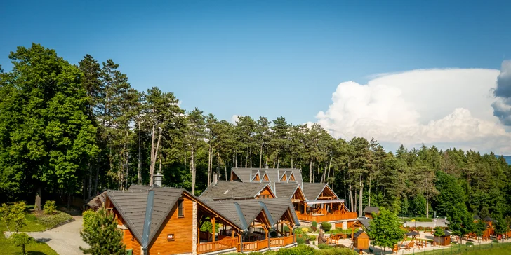 Útulné apartmány u Bojnic: relax na venkově, výhled na hory a čerstvé pečivo k snídani