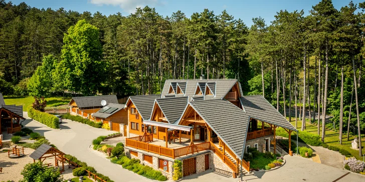 Útulné apartmány u Bojnic: relax na venkově, výhled na hory a čerstvé pečivo k snídani