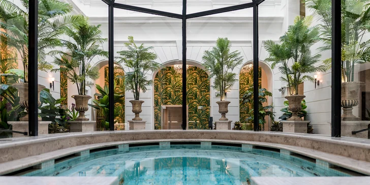 Luxusní odpočinek v centru Budapešti: 5* hotel se snídaní, neomezený wellness