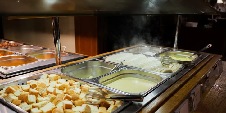 Voucher na 500–2 000 Kč do hotelu Yura: wellness, mini lázně či restaurace