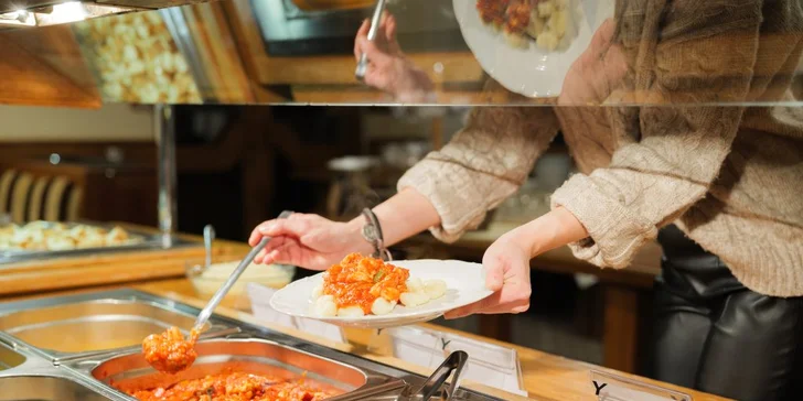 Voucher na 500–2 000 Kč do hotelu Yura: wellness, mini lázně či restaurace