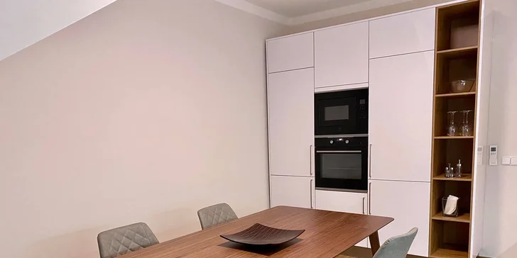 Pobyt se snídaní v Poděbradech: penzion pod zámkem přímo u Labe, památky i cyklistika