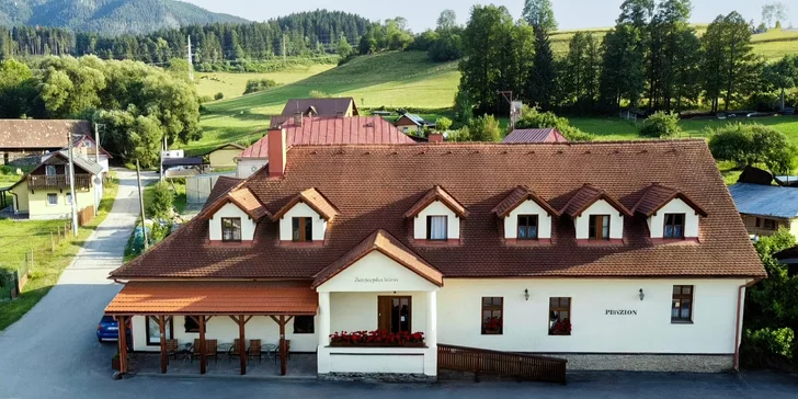 Pobyt v historickém penzionu na Oravě s polopenzí i vstupem do aquaparku