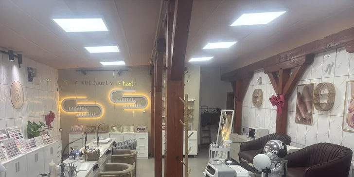 Prodloužení či doplnění řas: metoda řasa na řasu nebo větší objem