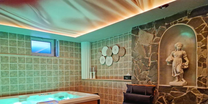 Apartmán v centru Trenčína: vstup do privátního wellness se třemi saunami