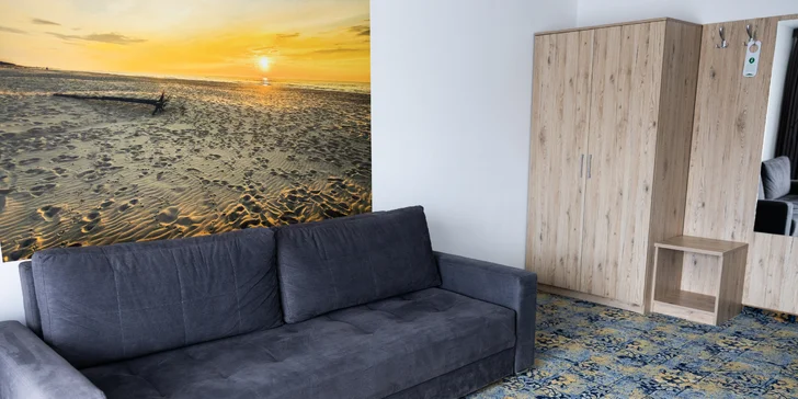 Navštivte slavné písečné duny v Łebě: apartmány u pláže, snídaně či polopenze