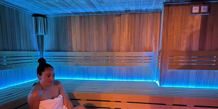 2 hodiny ve wellness se saunovým světem a vířivkou pro 1 nebo 2 osoby