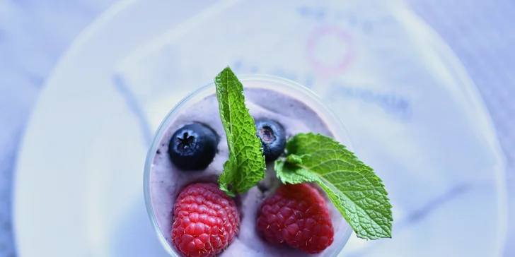 Tříchodové menu s kachním či krůtím prsem a lahví vína pro 2 osoby