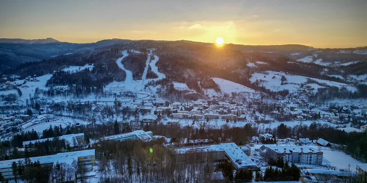 Relax ve Wisłe: strava v ceně, možnost wellness i procedur, v zimě lyže, v létě výhledy