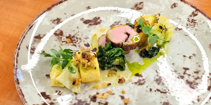 Otevřené vouchery do restaurace, wellness i na ubytování na Zámečku Petrovice: 500-5000 Kč