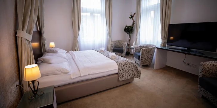 Otevřené vouchery do restaurace, wellness i na ubytování na Zámečku Petrovice: 500-5000 Kč