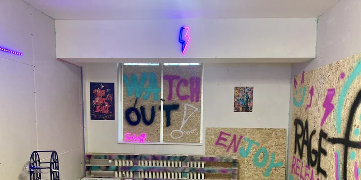 Vybijte vztek ve Vztekárně: destruktivní terapie pro 1 či 2 osoby, 30–35 minut