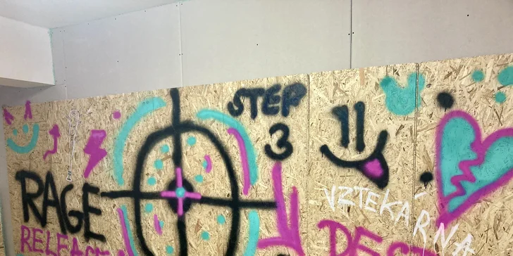 Vybijte vztek ve Vztekárně: destruktivní terapie pro 1 či 2 osoby, 30–35 minut