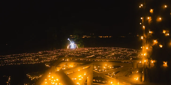 Vstupenky do osvětleného parku: Labyrinty světla, ráj srdce na Zámku Loučeň