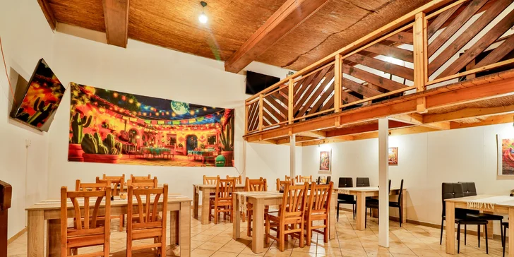 Hostina s příchutí Mexika: čtyřchodové menu pro dvě osoby, od předkrmu po dezert