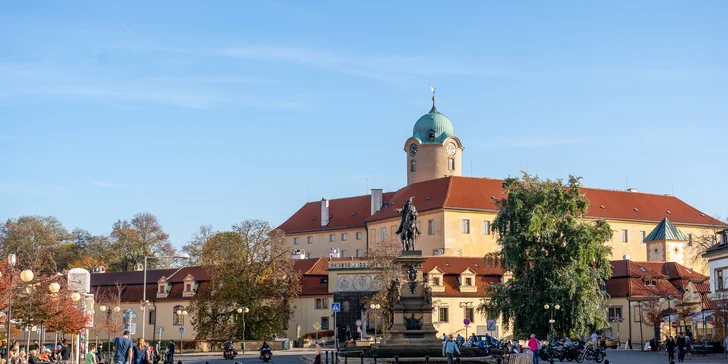 Pohodový pobyt v srdci lázeňského města Poděbrady s polopenzí a vínem