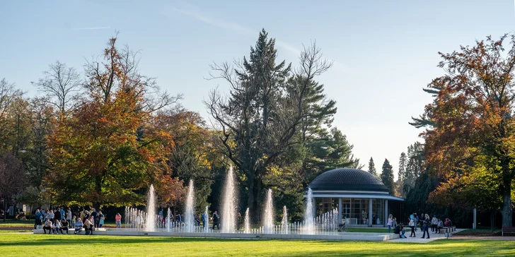 Pohodový pobyt v srdci lázeňského města Poděbrady s polopenzí a vínem