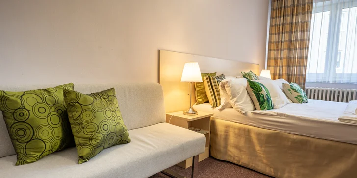 Pohodový pobyt v srdci lázeňského města Poděbrady s polopenzí a vínem