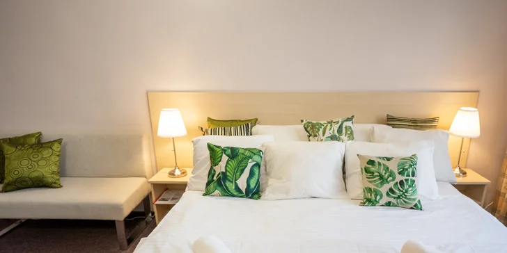 Pohodový pobyt v srdci lázeňského města Poděbrady s polopenzí a vínem