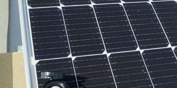 Letecké práce dronem: zjištění tepelných úniků vašeho domu či kontrola fotovoltaických panelů