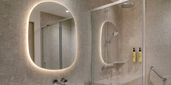 Vlakem do Vratislavi: hotel se snídaní, jízdenka na MHD i český průvodce