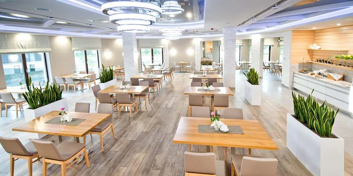 Dovolená v polském Osieku: 4* hotel s polopenzí a neomezeným vstupem do wellness