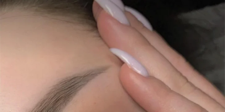 Prodlužování řas: řasa na řasu, 2-7D nebo Kim Kardashian efekt