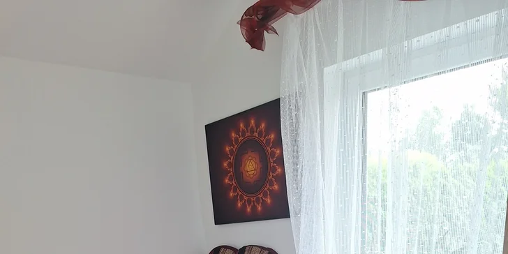 Ájurvédské masáže: bylinná olejová celotělová masáž i bylinné napařování na prohřátí těla