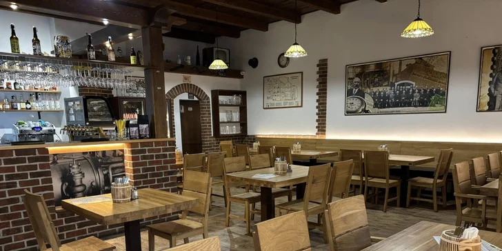 Vouchery v hodnotě 500-1500 Kč na pokrmy i nápoje v restauraci Centrum Lihovar