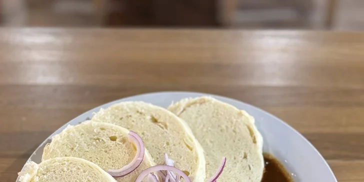 Vouchery v hodnotě 500-1500 Kč na pokrmy i nápoje v restauraci Centrum Lihovar