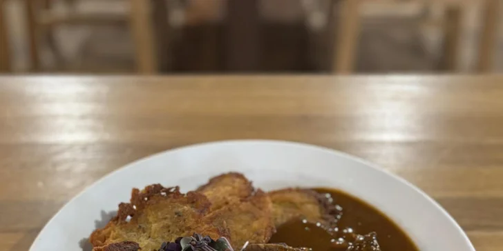 Vouchery v hodnotě 500-1500 Kč na pokrmy i nápoje v restauraci Centrum Lihovar