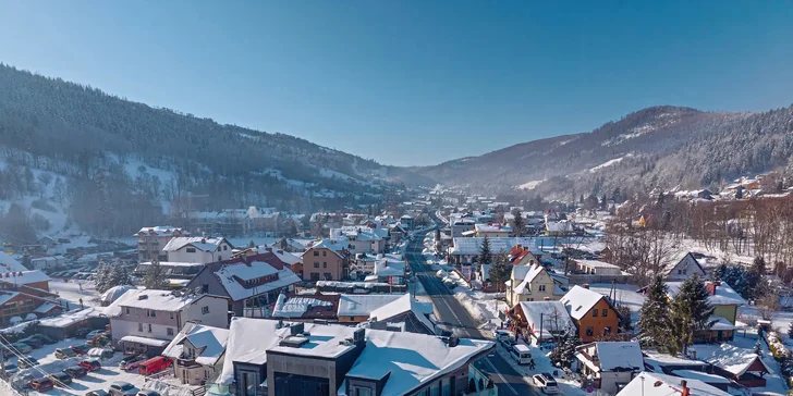 Pobyt v polských Beskydech: apartmány blízko svahu, snídaně i vstup do wellness