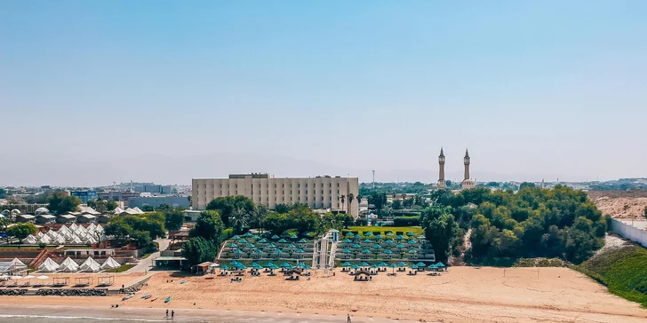 Spojené arabské emiráty: BM Beach Hotel**** s all inclusive a bazénem přímo u pláže