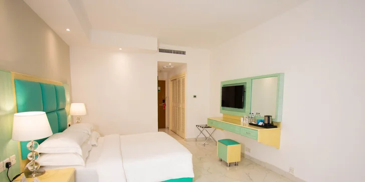 Spojené arabské emiráty: BM Beach Hotel**** s all inclusive a bazénem přímo u pláže