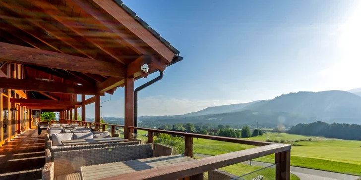 5chodové menu v golfovém resortu Ostravice pro 2 osoby: losos, welington i smažená zmrzlina