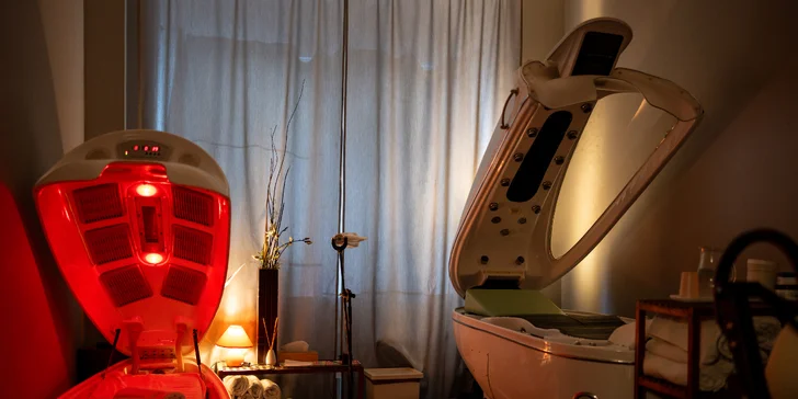 Balíčky plné relaxace pro 1 či 2 osoby: masáž, zábalová rukavice, vibrační plošina aj.