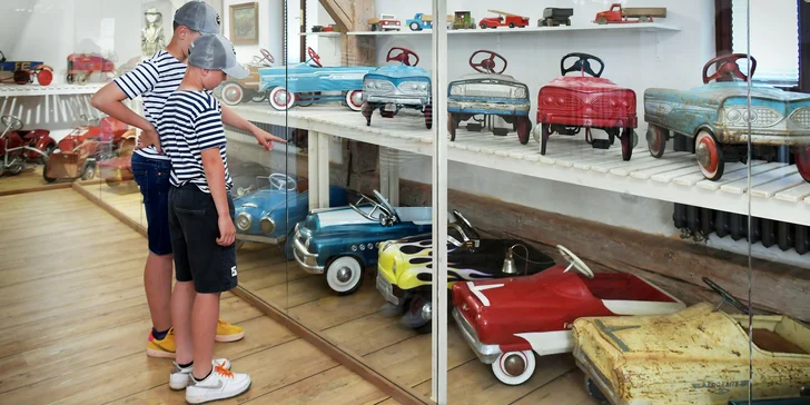 Vstup do Muzea autíček pro jednotlivce i rodinu: tisíce historických modelů