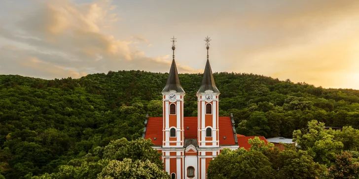 Vinařský pobyt ve vyhlášené oblasti Villány: strava, wellness a vstupy do lázní