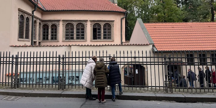 Poznejte zapadlé pražské uličky: venkovní úniková hra Kletba bezhlavého jezdce, až pro 6 hráčů